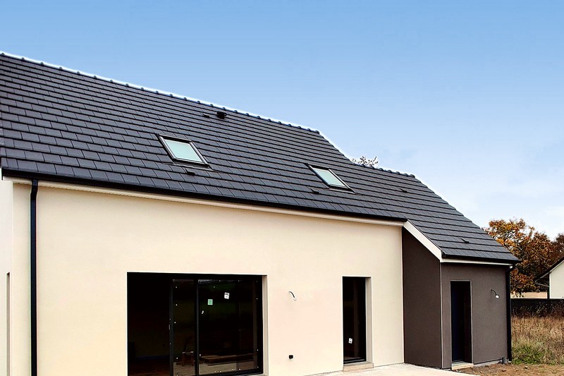 Maison neuve avec combles aménagés et grande baie vitrée